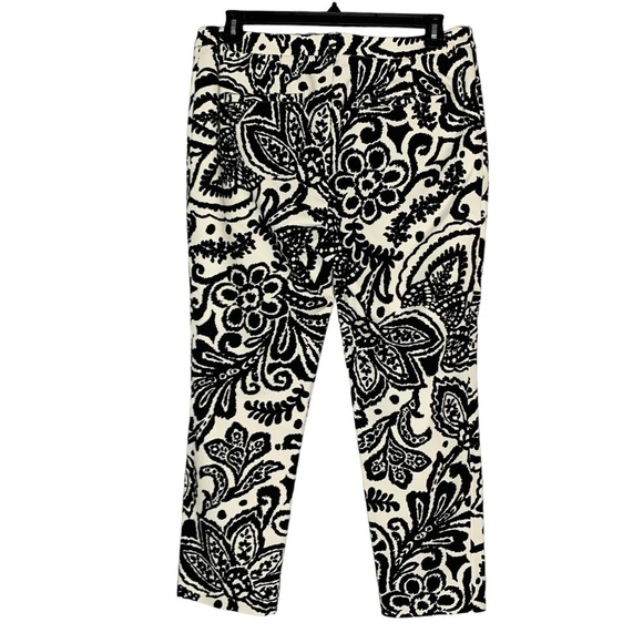 Chico’s Black and white floral pant. Size 2 (12) - Picture 2 of 11